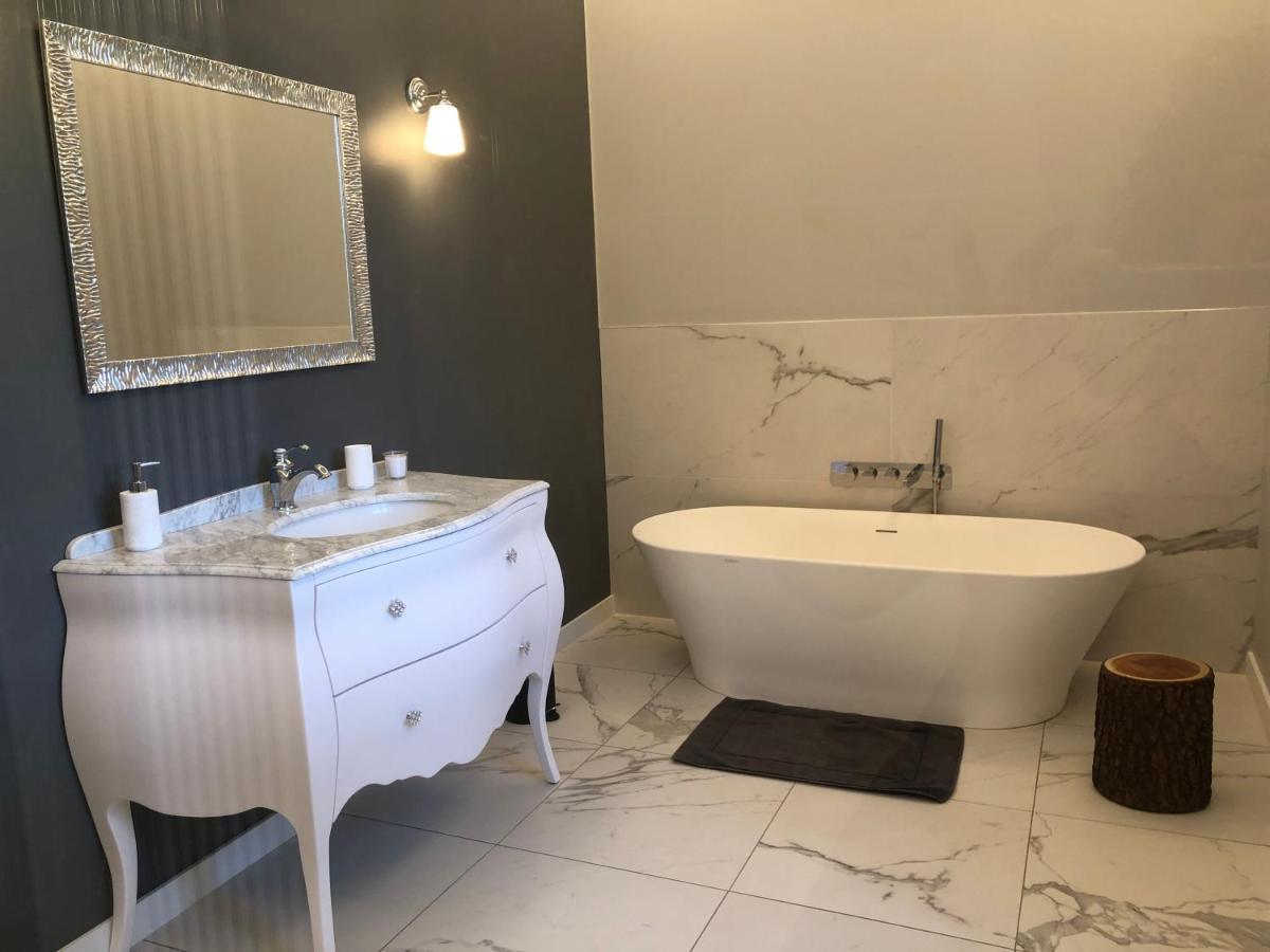 La Chapelle-Basse-Mer Domaine De La Mazure Bed & Breakfast エクステリア 写真